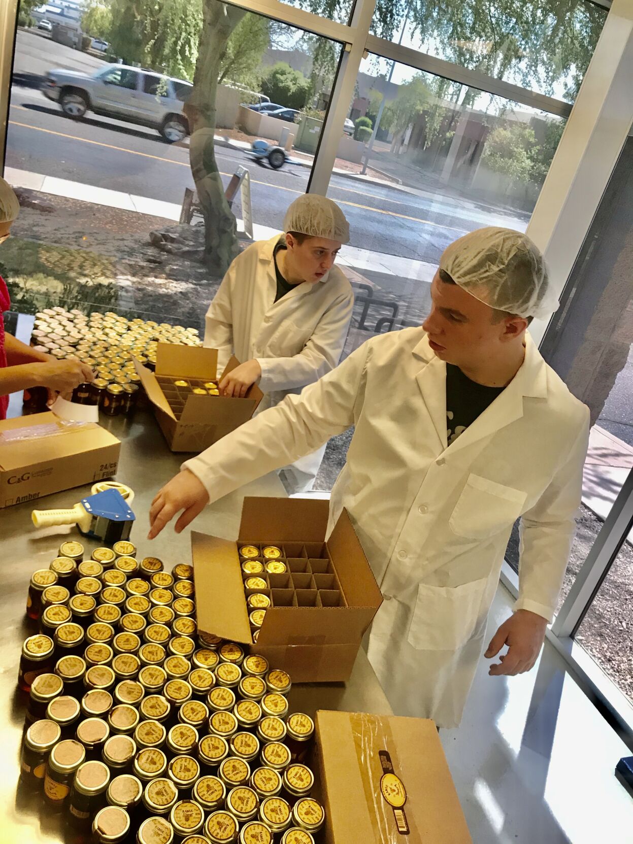 Packing honey